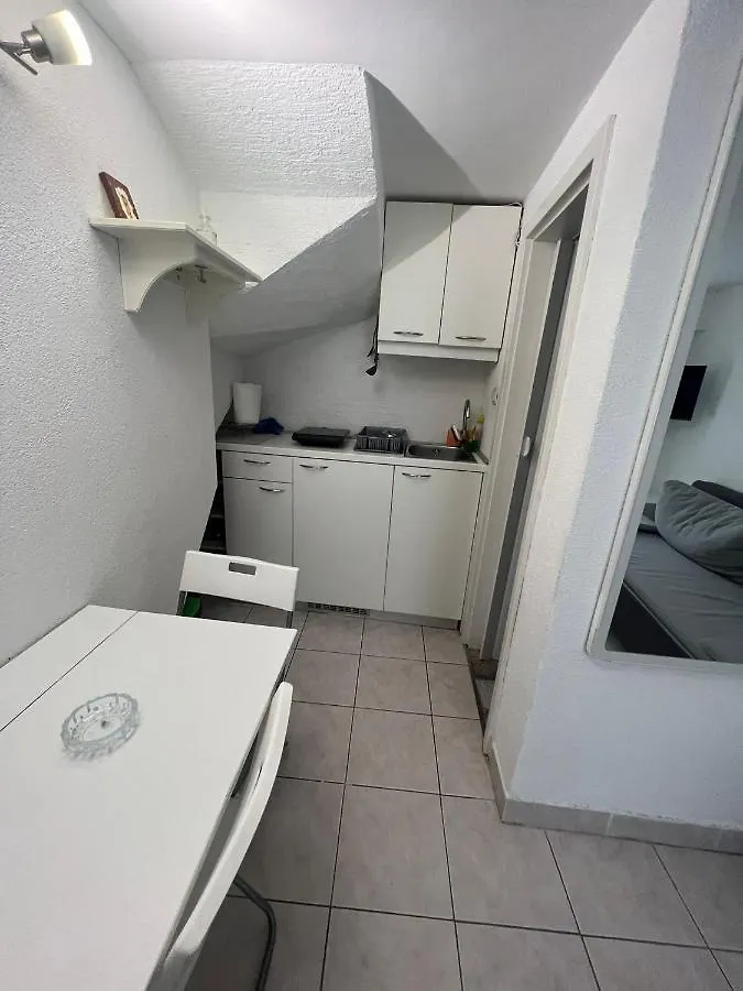 App Igor 2 Apartment Crikvenica 0*,